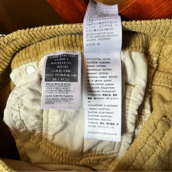 Levi's Women’s Corduroy Pants in Tan - Picture 9 of 11